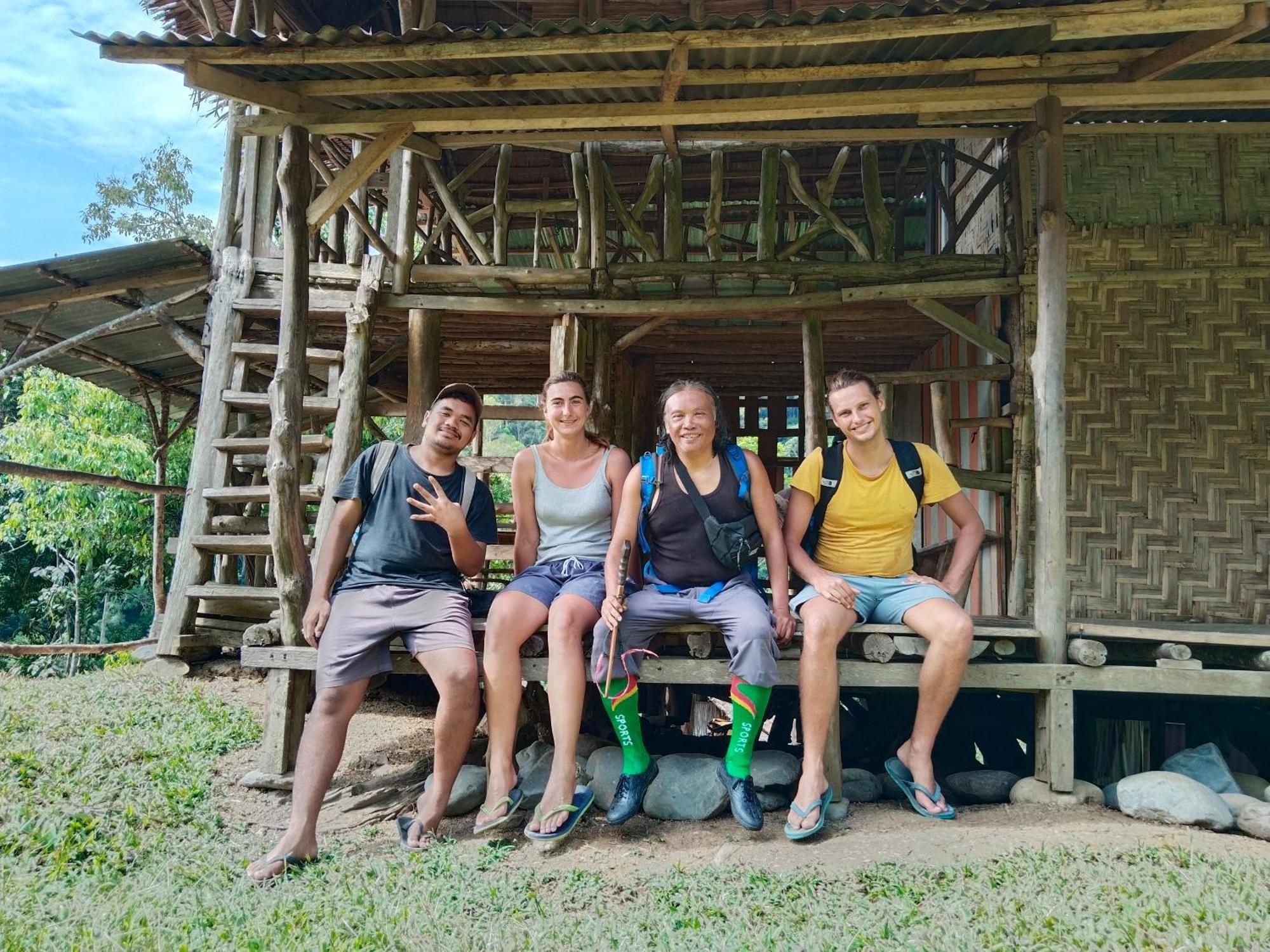 Jhony'S Backpacker-Guest House Only Stay Here Book Treking With Us Bukit Lawang Exterior photo