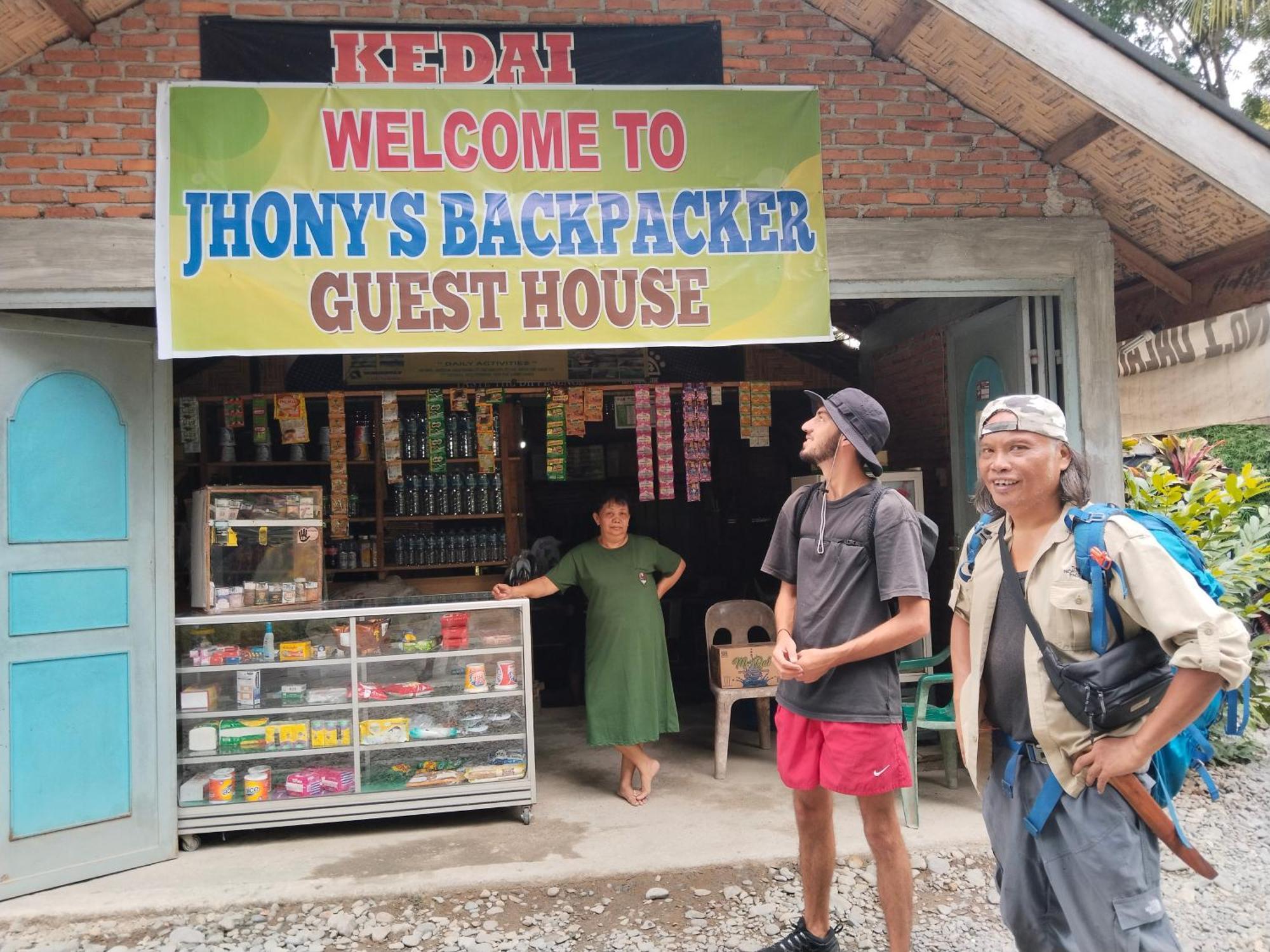 Jhony'S Backpacker-Guest House Only Stay Here Book Treking With Us Bukit Lawang Exterior photo