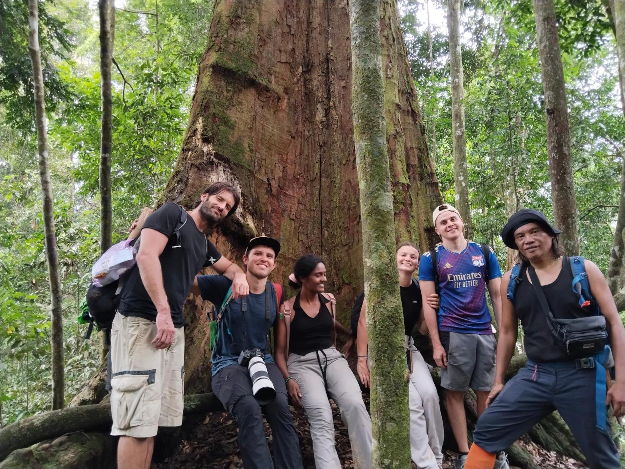 Jhony'S Backpacker-Guest House Only Stay Here Book Treking With Us Bukit Lawang Exterior photo